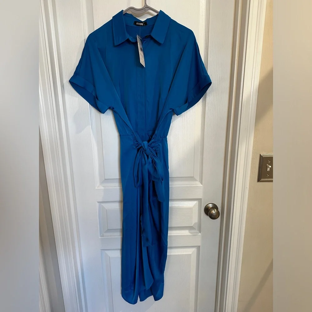 Elegant Ruched Shirt Blue Button-Down Satin Dres Size Medium - Picture 3 of 3